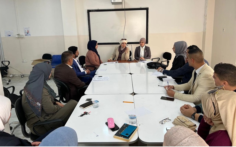 ورشة عمل بعنوان "القضايا التي تواجه المرشدين والسبل الأمثل للتعامل معها"